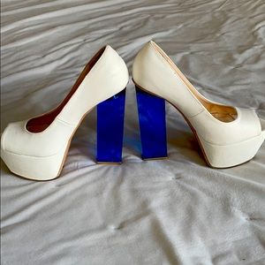 White peep toe with blue heel